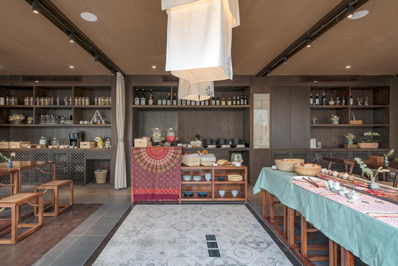 Hotel Dasein Youlan Hotel-near The Forbidden City, Tiananmen Square, Guijie Street, Beihai Park, Jingshan Park, And Yonghe Temple