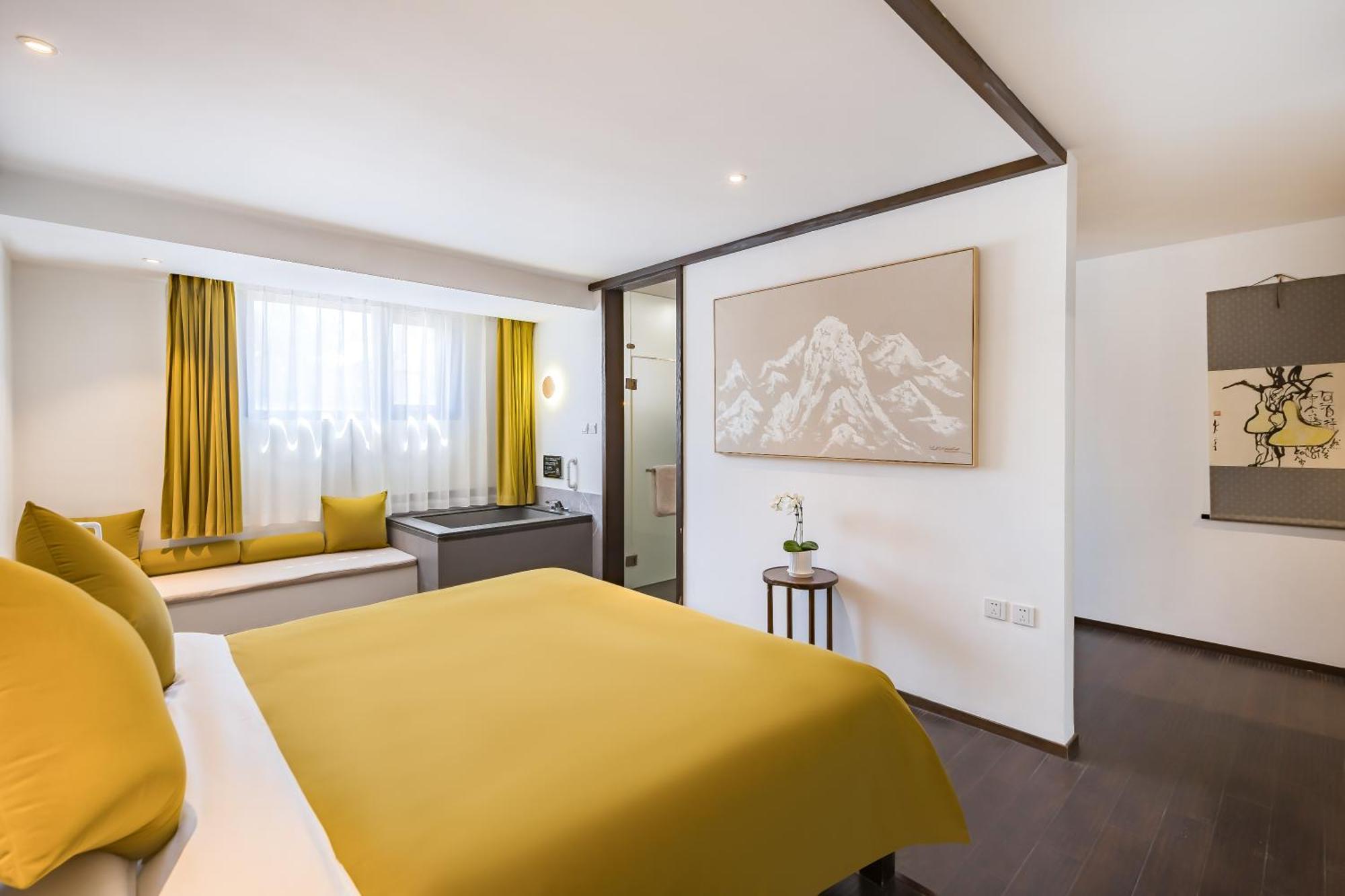 Dasein Youlan Hotel-near The Forbidden City, Tiananmen Square, Guijie Street, Beihai Park, Jingshan Park, And Yonghe Temple Peking