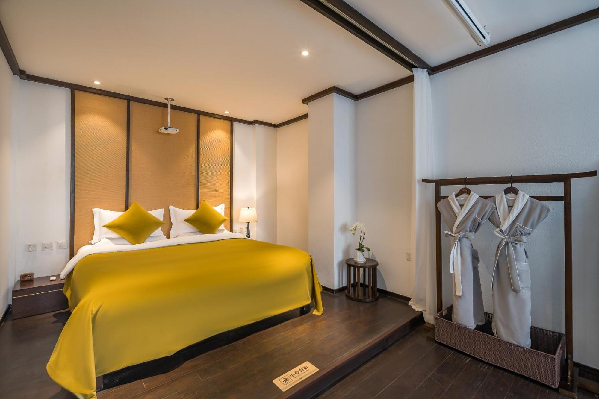 Dasein Youlan Hotel-near The Forbidden City, Tiananmen Square, Guijie Street, Beihai Park, Jingshan Park, And Yonghe Temple Hotel 4*